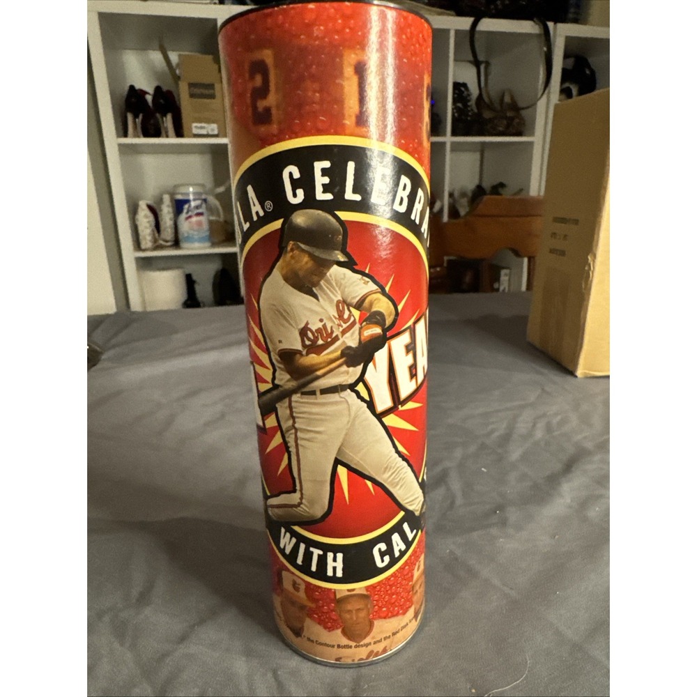 Orioles 2001 Cal Ripken Commemorative Coca-Cola 8oz glass bottle&container.